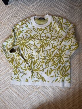 Tahari White and Lime Green Floral Sweater Fits Like Medium